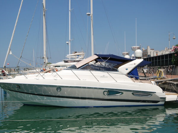 yacht leonard 74