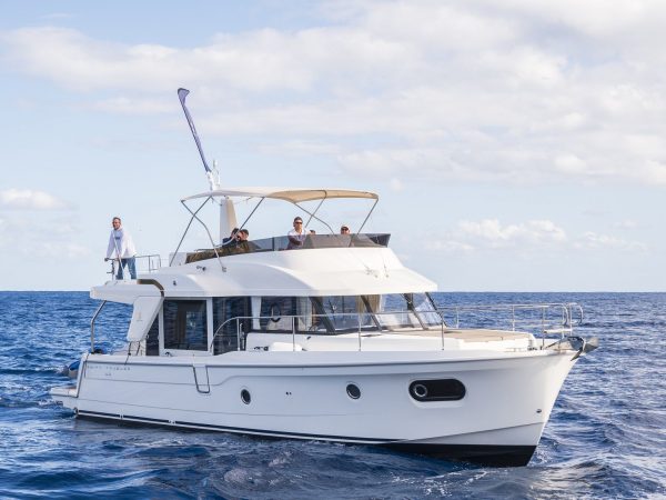 Beneteau Swift Trawler 47 charter