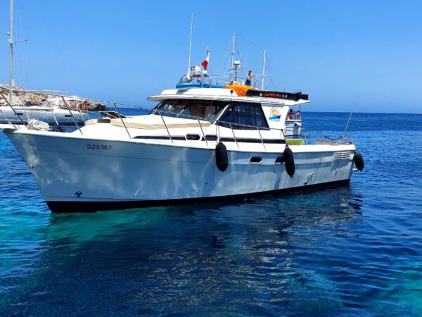 35ft Motor Boat